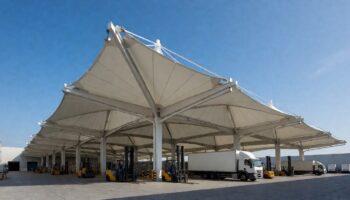 Atap Membrane Gudang dan Area Logistik: Bentang, Drainase, dan Biaya