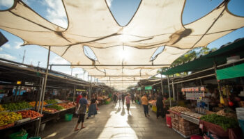Kanopi Membrane untuk Pasar: Shelter Kawasan Publik Skala Besar